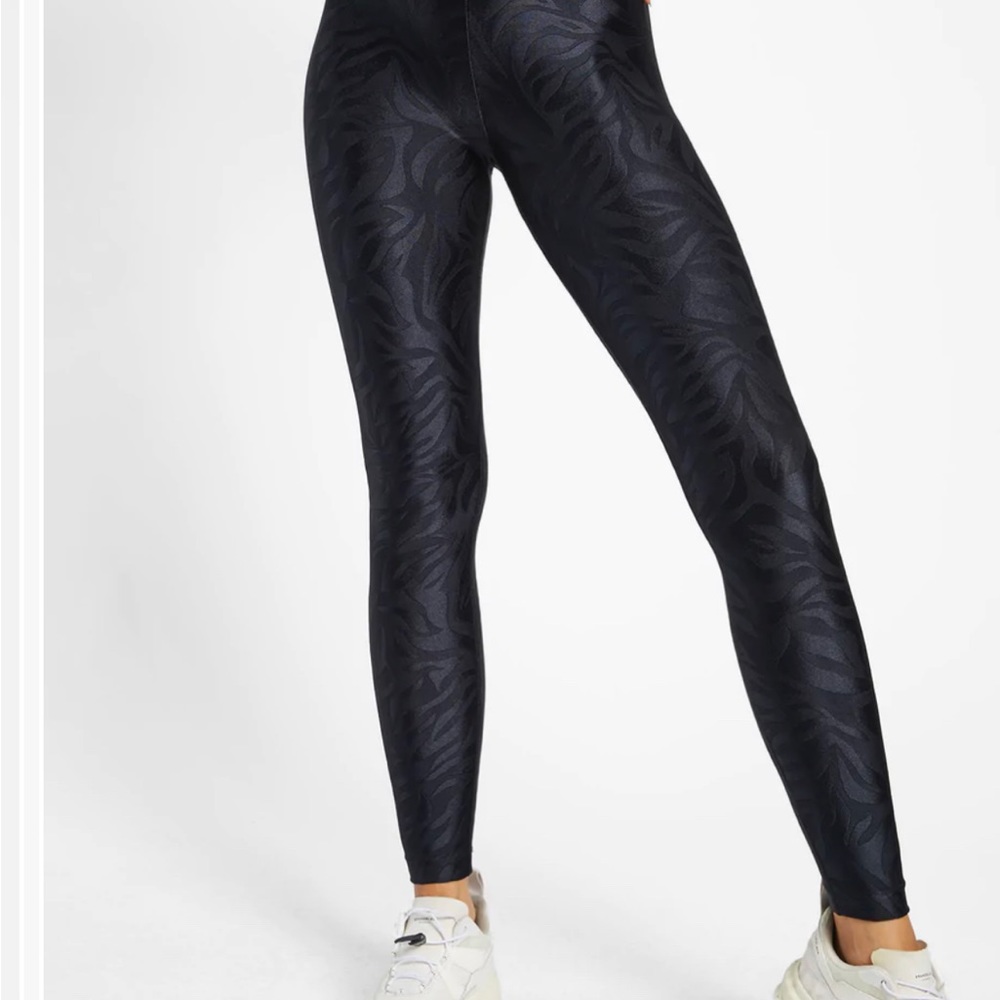 FREE SHIPPING Koral High Rise Leggings Size Small